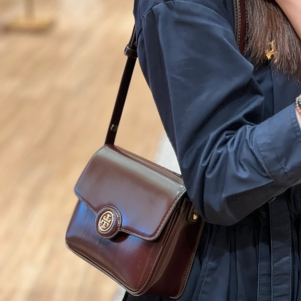 Tory Burch Robinson Deep Burgundy Crossbody Bag - Picture 4 of 5